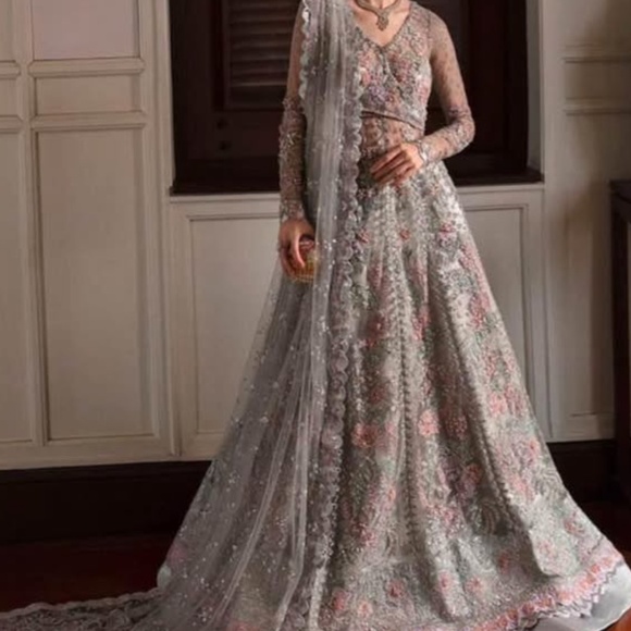 Republic womenswear formal beaded gown - Picture 1 of 4